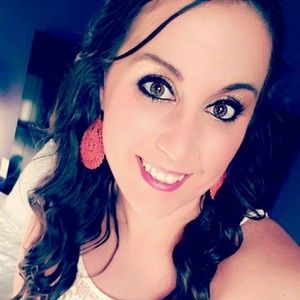 Meet your Posher, Candace